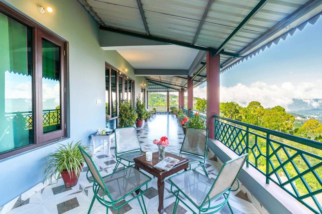 Stayvista At Cecil Cottages With Barbeque, Hill View Касаулі Екстер'єр фото