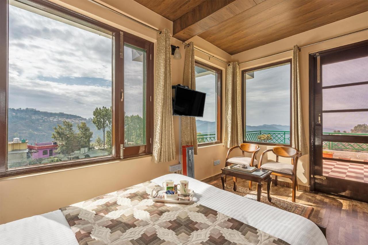 Stayvista At Cecil Cottages With Barbeque, Hill View Касаулі Екстер'єр фото