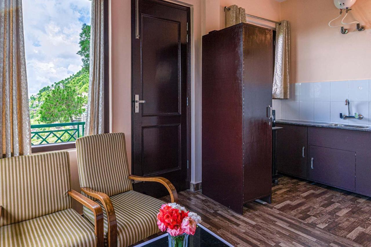 Stayvista At Cecil Cottages With Barbeque, Hill View Касаулі Екстер'єр фото