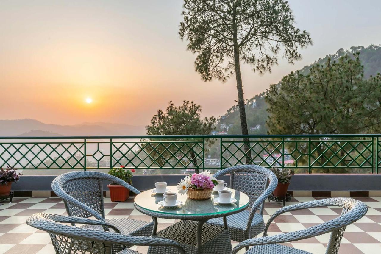 Stayvista At Cecil Cottages With Barbeque, Hill View Касаулі Екстер'єр фото