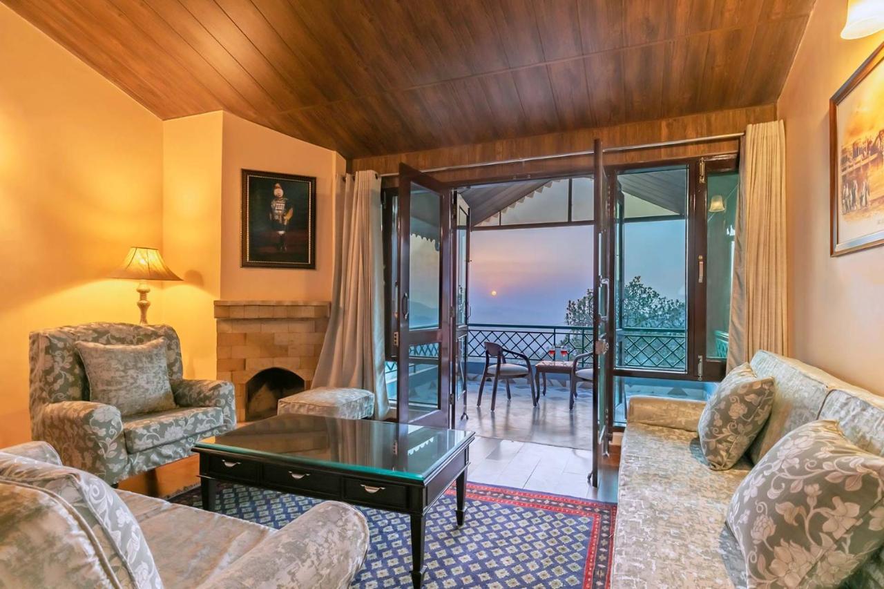 Stayvista At Cecil Cottages With Barbeque, Hill View Касаулі Екстер'єр фото