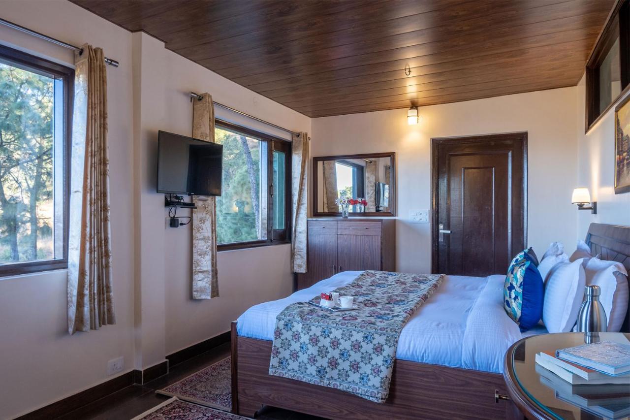 Stayvista At Cecil Cottages With Barbeque, Hill View Касаулі Екстер'єр фото